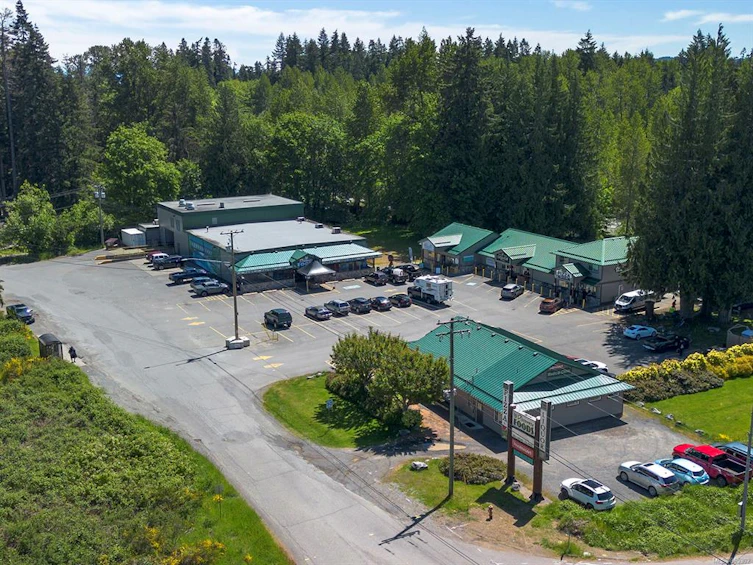 8860 Mclarey Avenue, Black Creek, BC, V9J 1A3 - 43