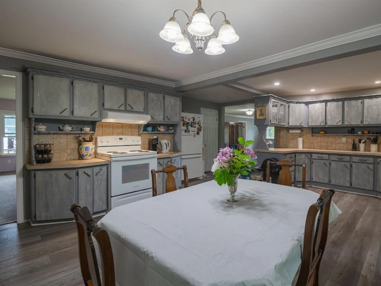 8429 Bland Road, Port Alberni, BC, V9Y 8N6 - 22