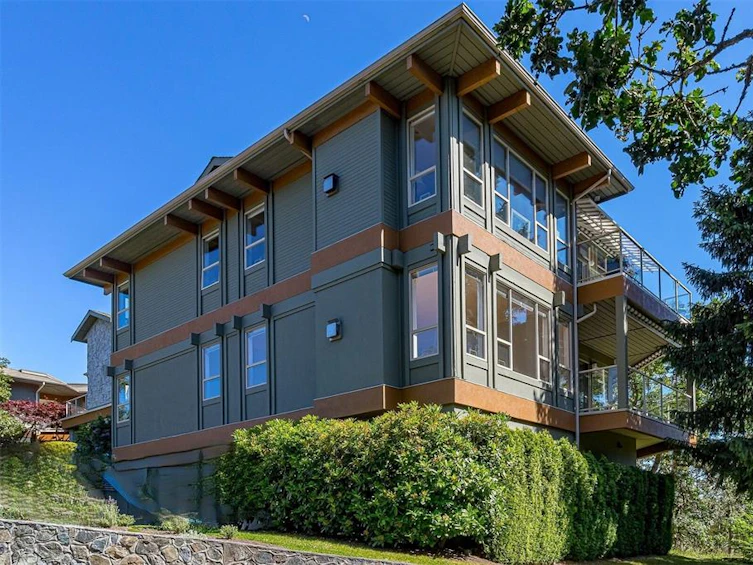 4-4305 Maltwood Lane, Saanich, BC, V8X 5G9 - 2