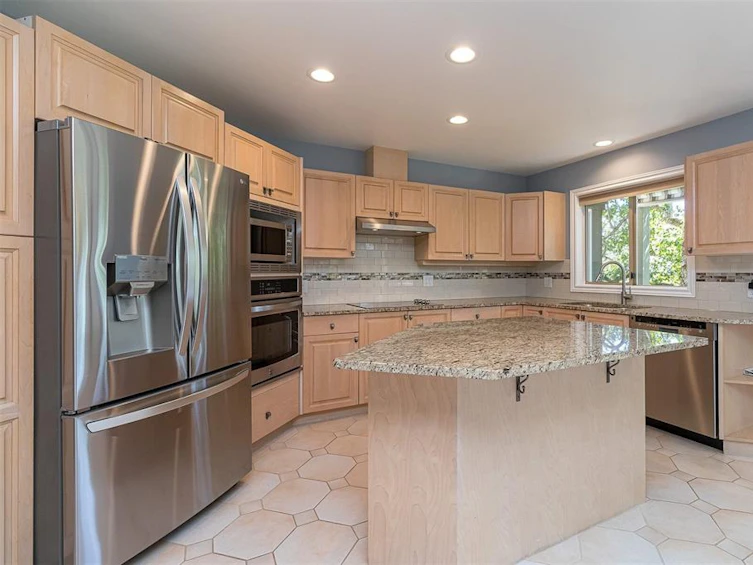 4-4305 Maltwood Lane, Saanich, BC, V8X 5G9 - 12