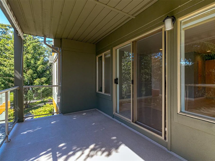 4-4305 Maltwood Lane, Saanich, BC, V8X 5G9 - 34
