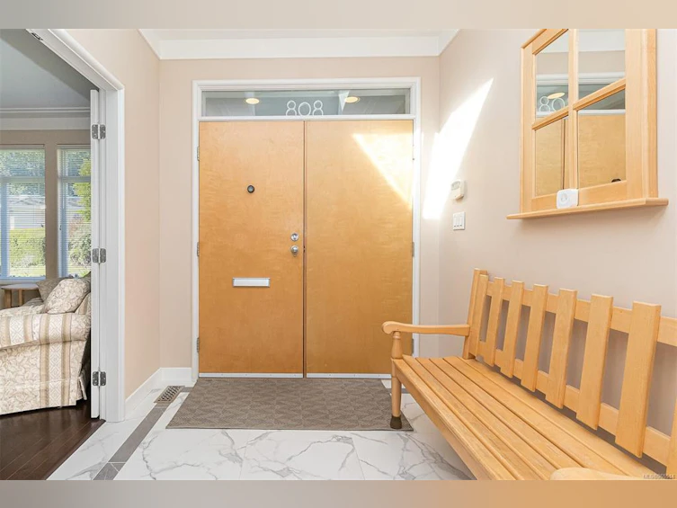 808 Del Monte Lane, Saanich, BC, V8Y 3H2 - 5
