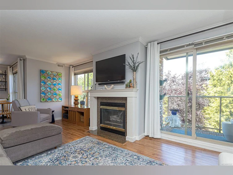 302-1217 Pandora Avenue, Victoria, BC, V8V 3R3 - 3
