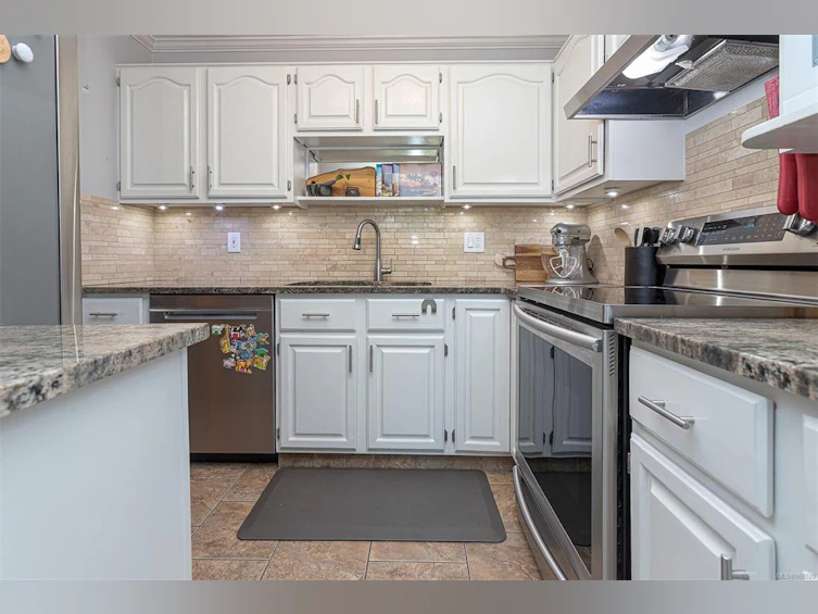 302-1217 Pandora Avenue, Victoria, BC, V8V 3R3 - 11