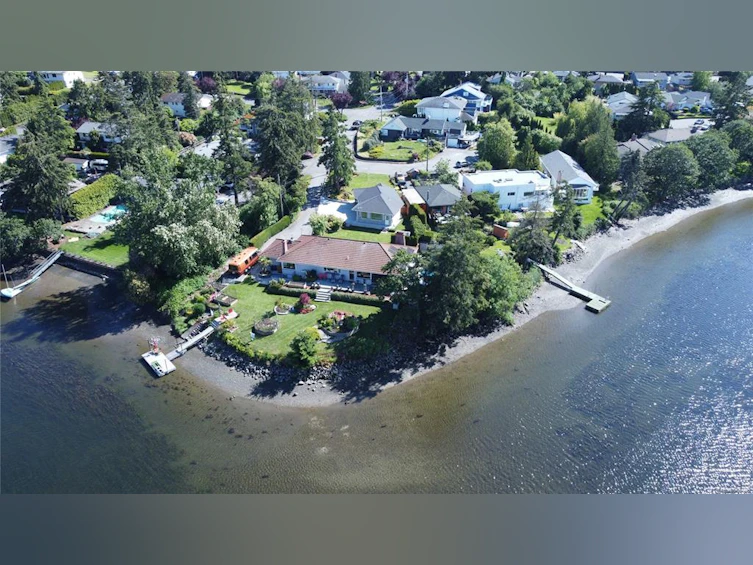 10 Phillion Place, Esquimalt, BC, V9A 4H9