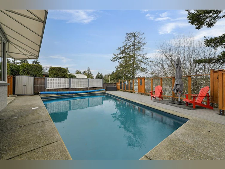 10 Phillion Place, Esquimalt, BC, V9A 4H9 - 40