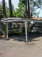 38a 1247 Arbutus Rd