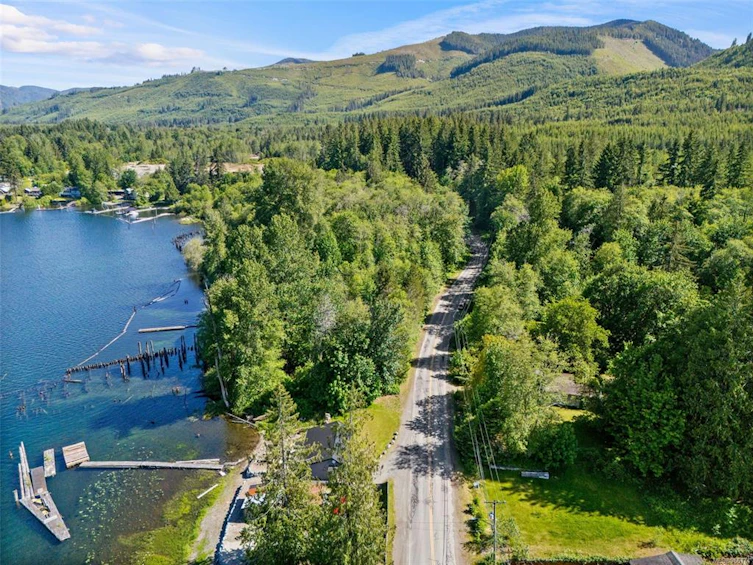 10200 South South Shore Road, Honeymoon Bay, BC, V0R 1Y0 - 5