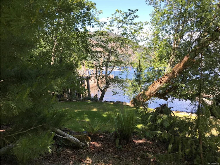 10200 South South Shore Road, Honeymoon Bay, BC, V0R 1Y0 - 25