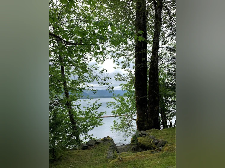 10200 South South Shore Road, Honeymoon Bay, BC, V0R 1Y0 - 32