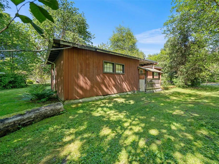 10200 South South Shore Road, Honeymoon Bay, BC, V0R 1Y0 - 46