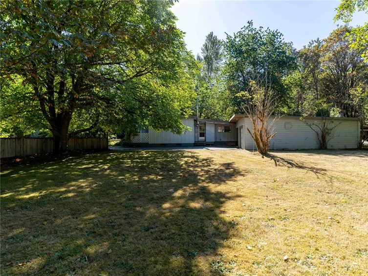 10200 South South Shore Road, Honeymoon Bay, BC, V0R 1Y0 - 52