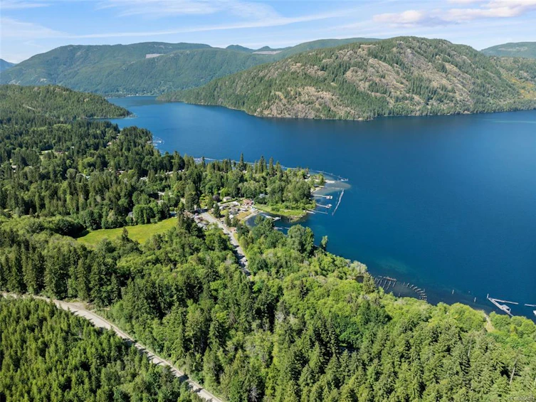 10200 South South Shore Road, Honeymoon Bay, BC, V0R 1Y0 - 61