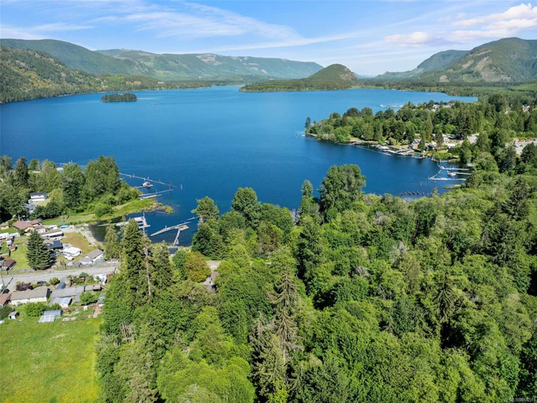 10200 South South Shore Road, Honeymoon Bay, BC, V0R 1Y0 - 68