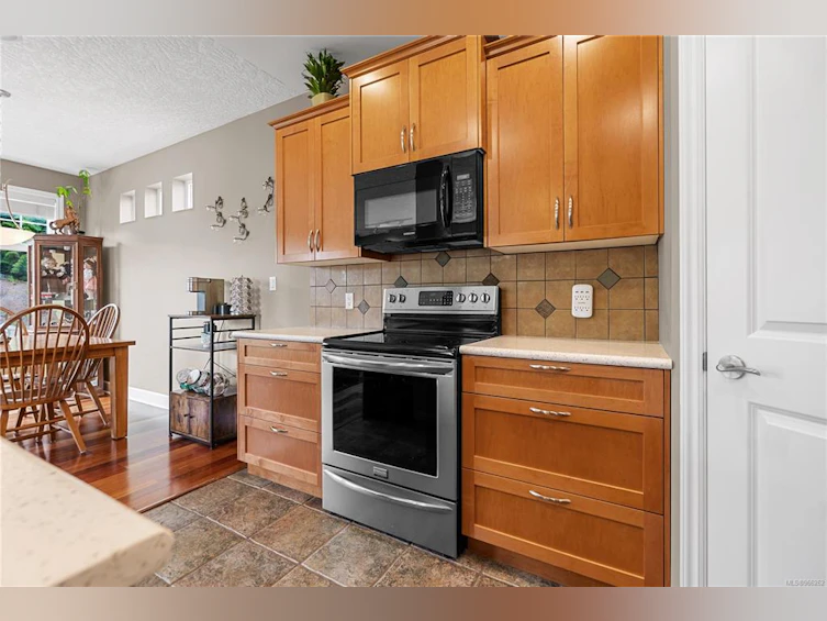 2330 Demamiel Place, Sooke, BC, V9Z 0Y4 - 16