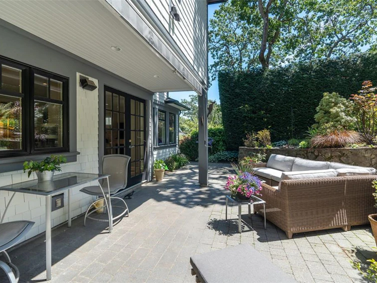 97 Beach Drive, Oak Bay, BC, V8S 2L3 - 42
