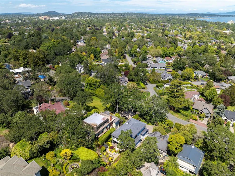 97 Beach Drive, Oak Bay, BC, V8S 2L3 - 46