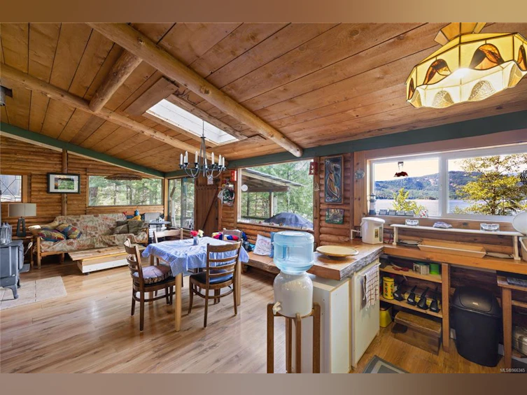 2890 Sunset Terrace, Qualicum Beach, BC, V9K 2L7 - 5