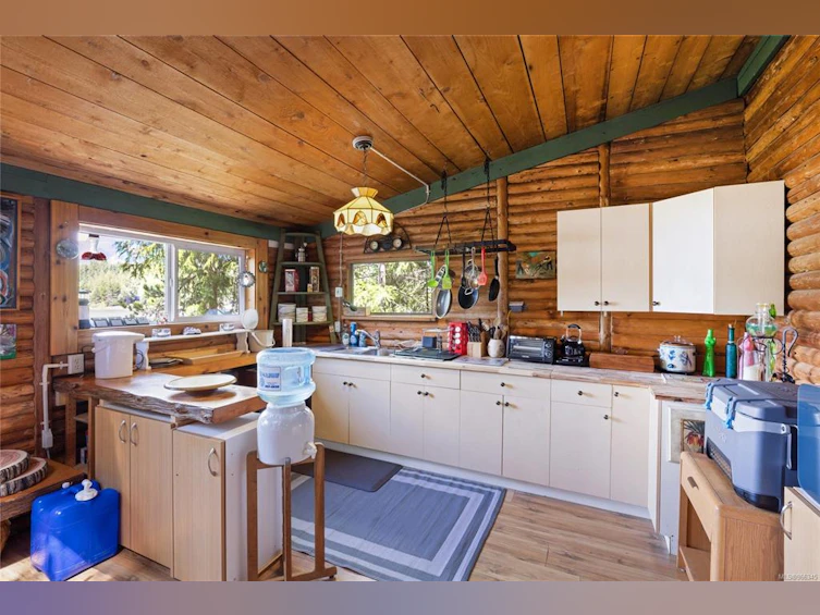 2890 Sunset Terrace, Qualicum Beach, BC, V9K 2L7 - 6