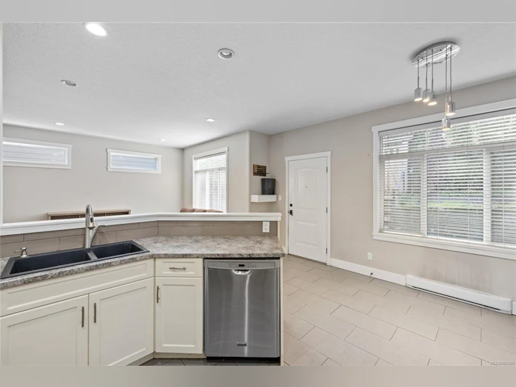 360 9th Street, Nanaimo, BC, V9R 4J5 - 17