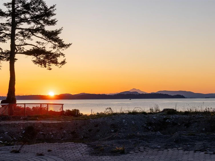 2551 Shoreacres Road, Sidney, BC, V8L 2E3 - 7