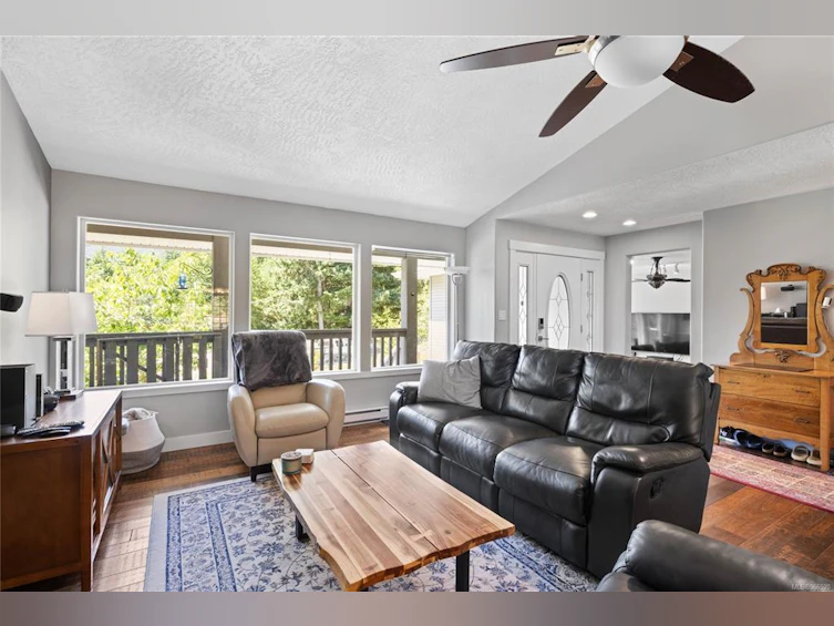 1775 Warn Way, Qualicum Beach, BC, V9K 2S3 - 20