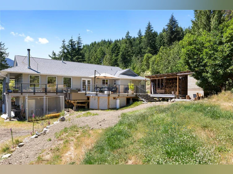 1775 Warn Way, Qualicum Beach, BC, V9K 2S3 - 47