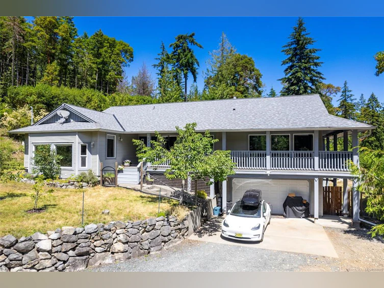 1775 Warn Way, Qualicum Beach, BC, V9K 2S3 - 54