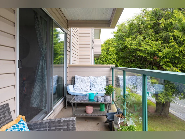 227-6711 Dover Road, Nanaimo, BC, V9V 1L9 - 4
