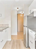 611 1630 Quadra Street