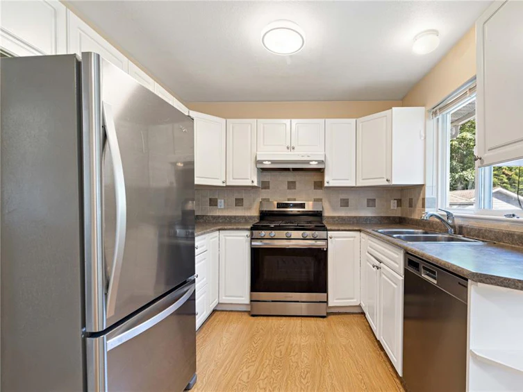 5541 Hammond Bay Road, Nanaimo, BC, V9T 5N1 - 11