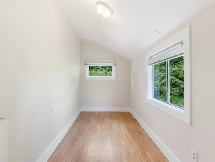 5941 N Island Highway, Courtenay, BC, V9J 1T6 - 9