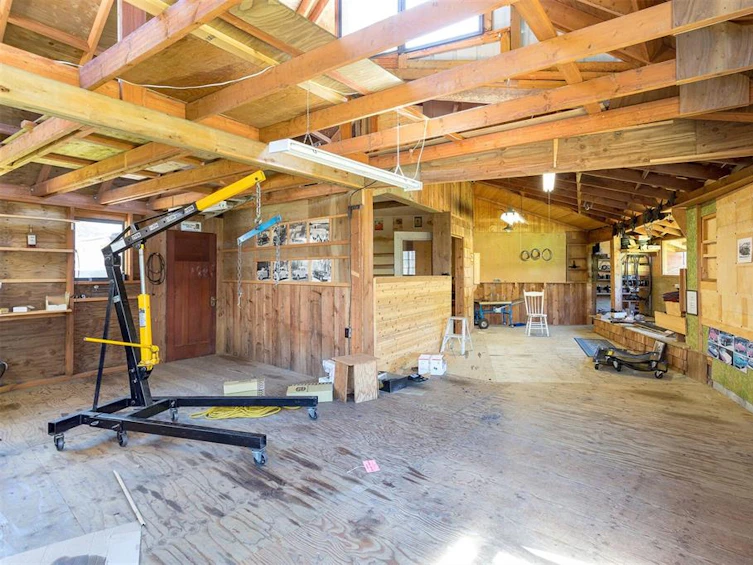 11175 Heather Road, North Saanich, BC, V8L 5P3 - 35