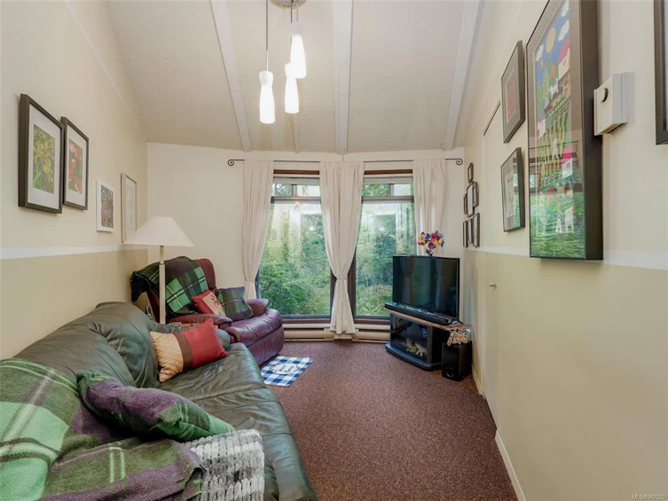 3383 Lakeridge Place, Highlands, BC, V9E 1C8 - 17
