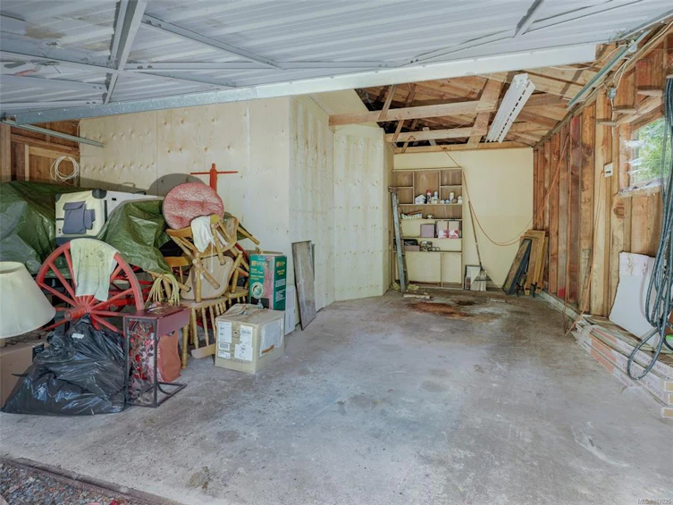 3383 Lakeridge Place, Highlands, BC, V9E 1C8 - 38