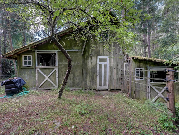 3383 Lakeridge Place, Highlands, BC, V9E 1C8 - 39