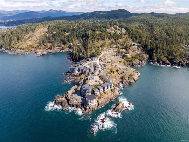 13B-1000 Sookepoint Place, Sooke, BC, V9Z 1L8 - 40
