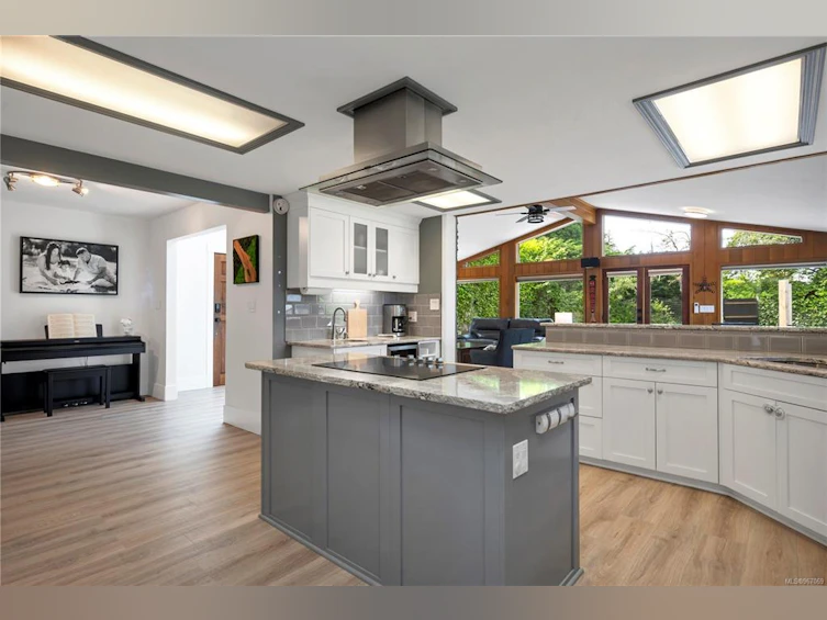 160 5th Avenue, Campbell River, BC, V9W 3X3 - 11