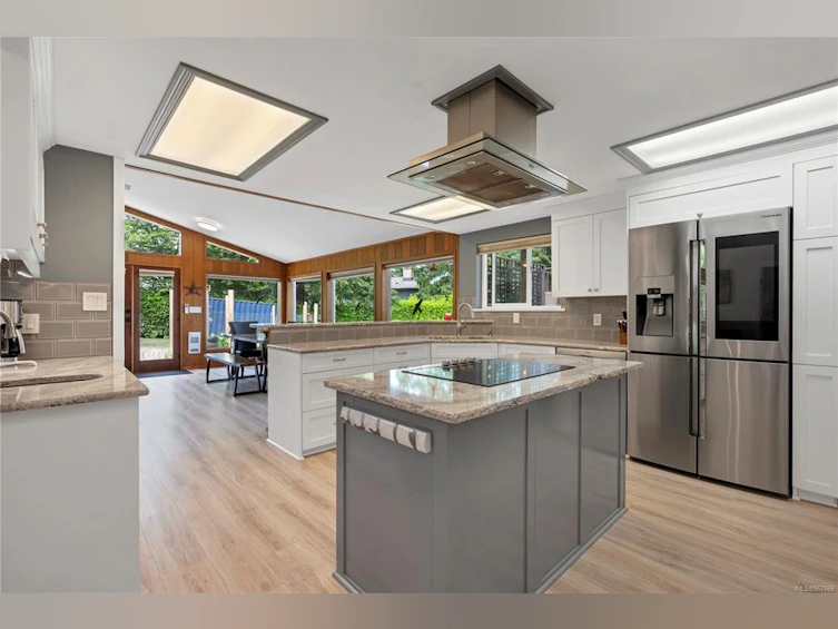 160 5th Avenue, Campbell River, BC, V9W 3X3 - 17