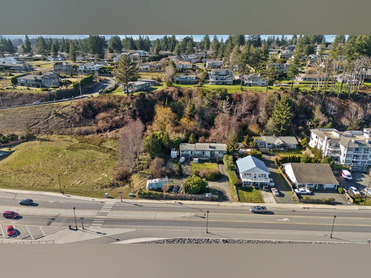 1266 S Island Highway, Campbell River, BC, V9W 1B5 - 4