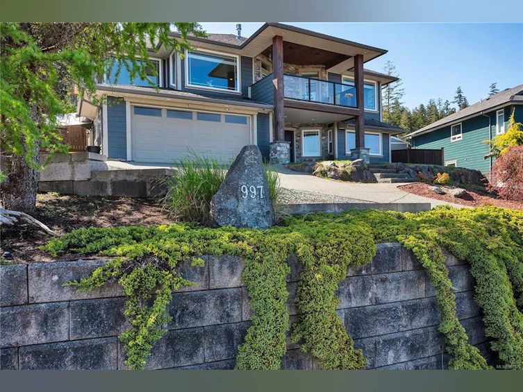 997 Timberline Drive, Campbell River, BC, V9H 1W1 - 2