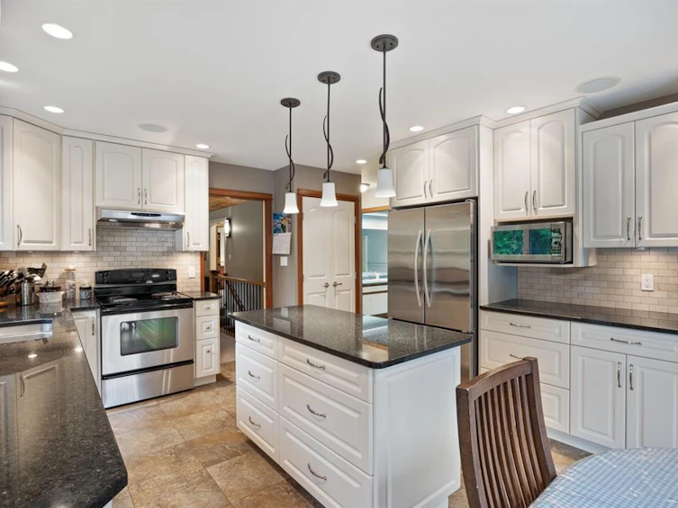 3390 York Road, Campbell River, BC, V9H 1B1 - 6