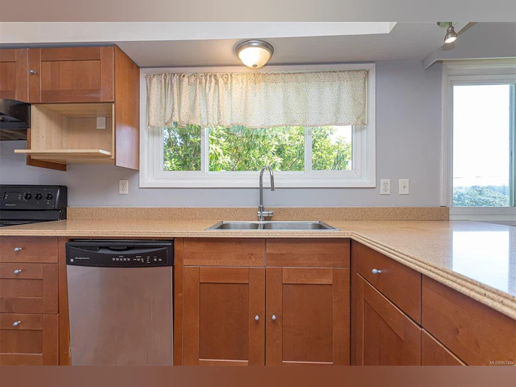 777 Newbury Street, Saanich, BC, V9A 2C2 - 17