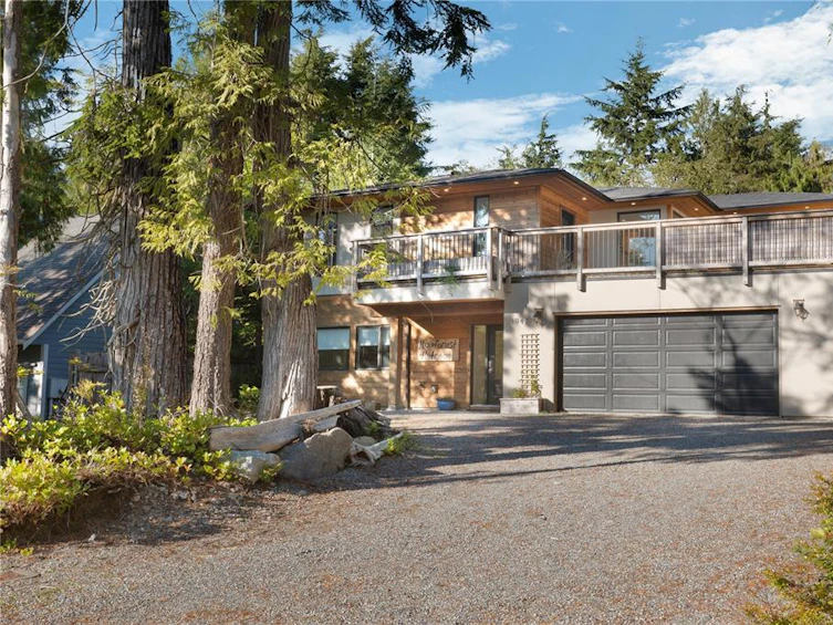 1947 St. Jacques Boulevard, Ucluelet, BC, V0R 3A0 - 2