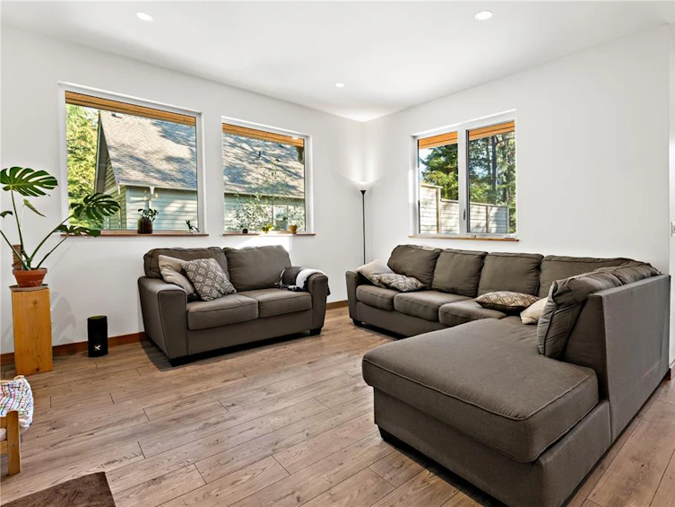 1947 St. Jacques Boulevard, Ucluelet, BC, V0R 3A0 - 9