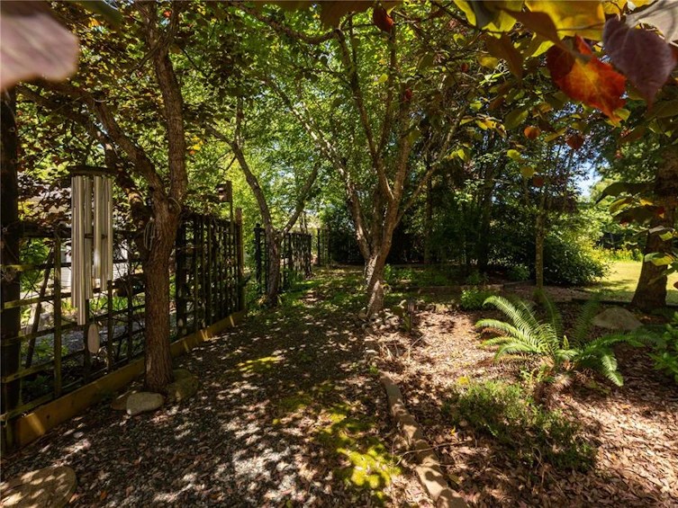 2022 Woobank Road, Nanaimo, BC, V9X 1J5 - 38