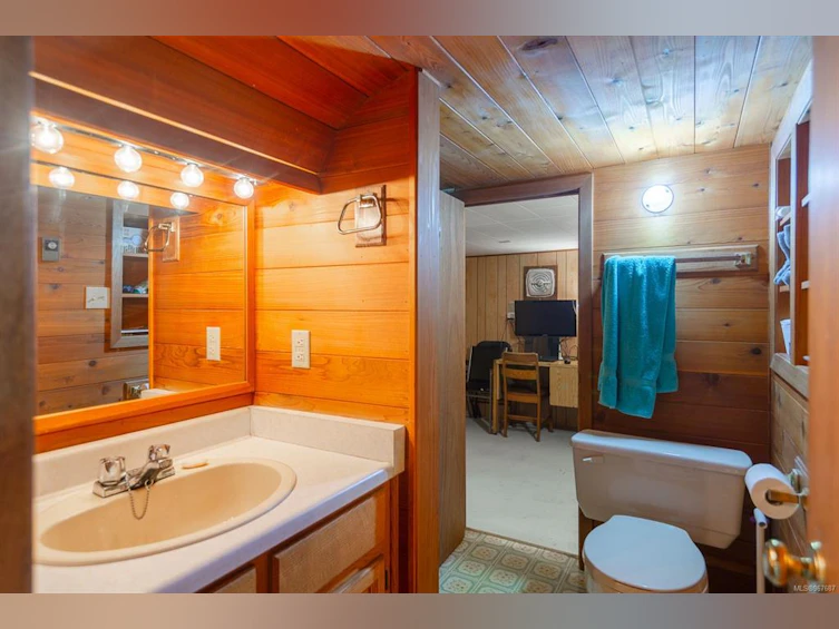 4690 Elizabeth Street, Port Alberni, BC, V9Y 6L7 - 61