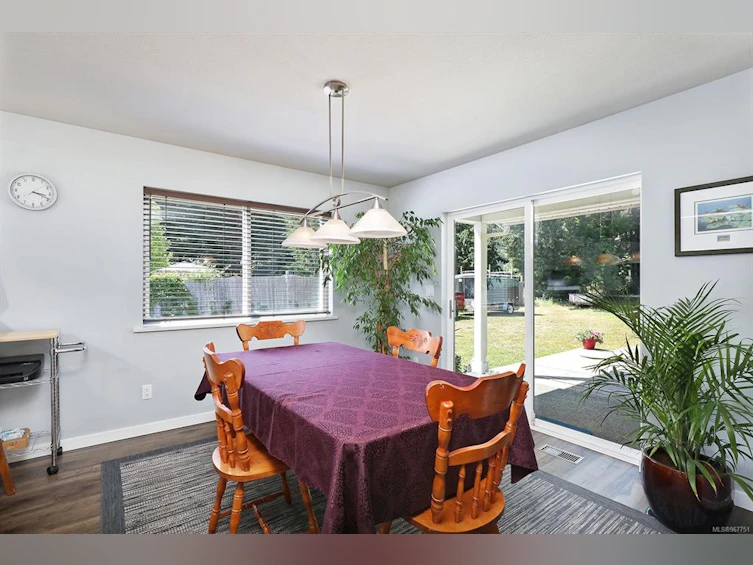2038 Lannan Road, Courtenay, BC, V9M 3Z6 - 4