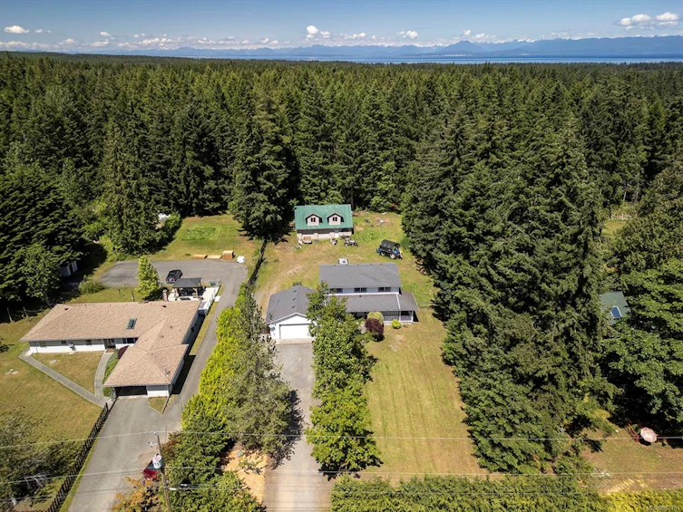 2038 Lannan Road, Courtenay, BC, V9M 3Z6 - 41