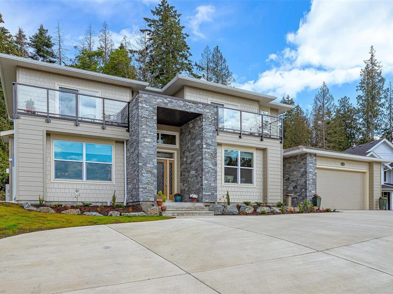 10930 Greenpark Drive, North Saanich BC